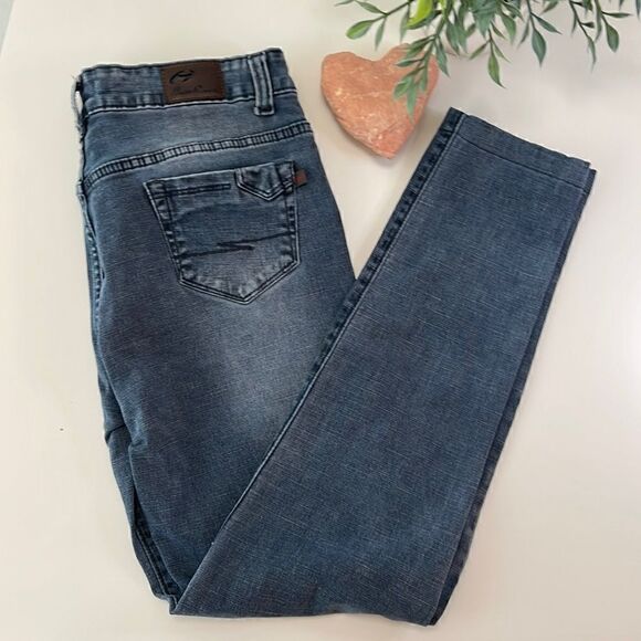 Hawk Jeans.  Size 32.  Skinny Jeans. - Picture 1 of 9